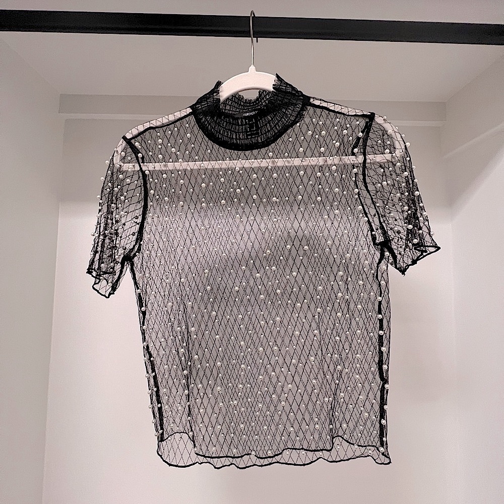 Elegant Laced Pearl Top - Black Turtle Neck with aromatic Sheer Sleeves!